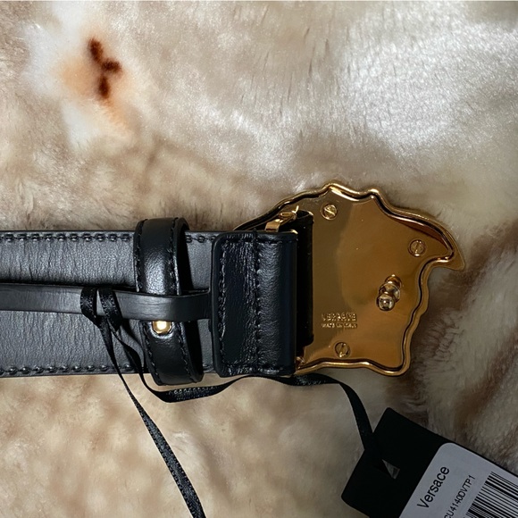 Versace - Picture 8 of 9